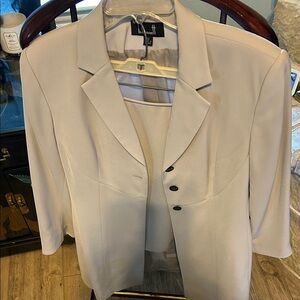 Le Suit Cream Blazer & Suit Skirt